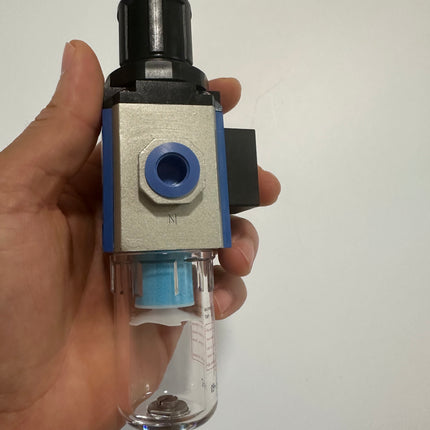 Airtac  GFR Series: Pressure regulating filter  - GFR20008MJF1WT