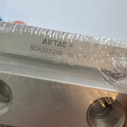 Airtac SDA: Compact Cylinder,Double Acting - SDA32X25B