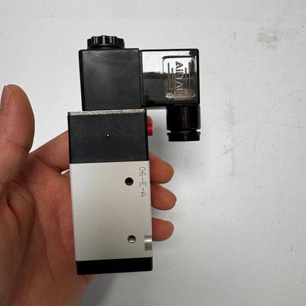 Airtac 3V310-08-NC : Solenoid valve(3/2 way) - 3V31008NCBT-W