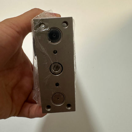 Airtac  TCL,TCM Series: Compound Type Three Axis Cylinder  - TCM20X100S