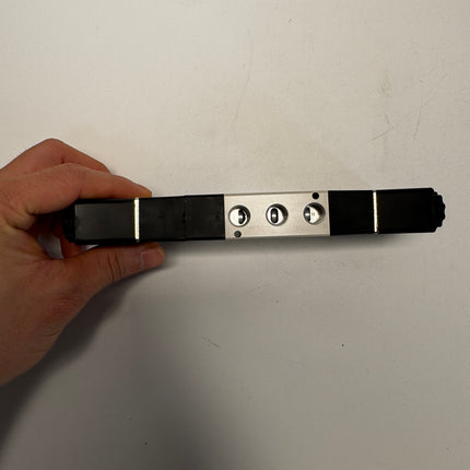Airtac 4V230P-06: Solenoid Air Valve - 4V230P06ET
