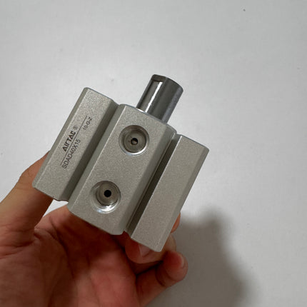 Airtac SDAD: Compact cylinder,double rod - SDAD40X15