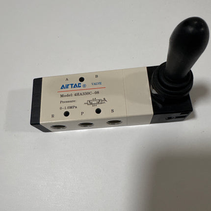Airtac 4HA330C-08: Hand Valve. Toggle Style - 4HA330C08