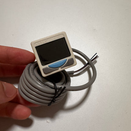 Airtac DPS-N1: Digital display pressure sensor - DPSN1B-01020T