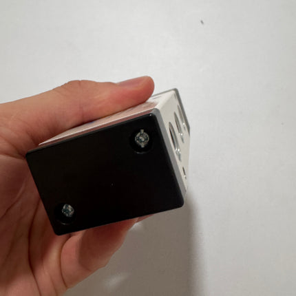 Airtac 4V310-08: Solenoid Air Valve - 4V31008B