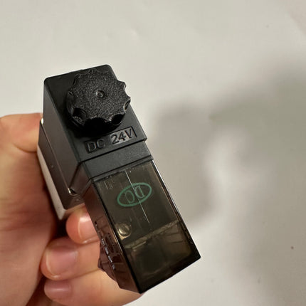 Airtac 4V110-06: Solenoid Air Valve - 4V11006B