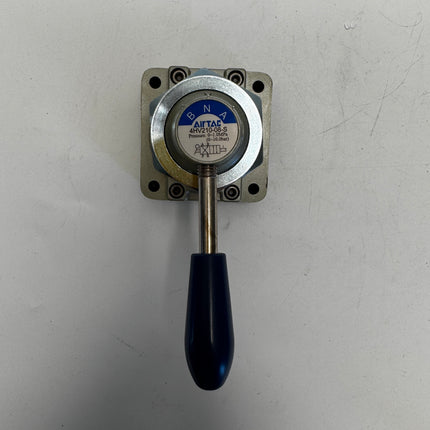 Airtac 4HV210-08: Hand Valve. Rotary Style - 4HV21008S