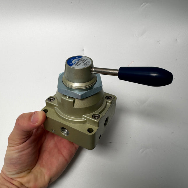 Airtac 4HV230-08: Hand Valve. Rotary Style - 4HV31008S