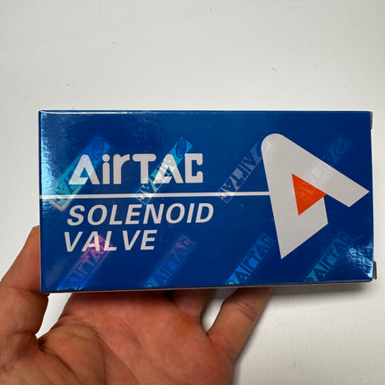 Airtac 4V310-08: Solenoid Air Valve - 4V31008E
