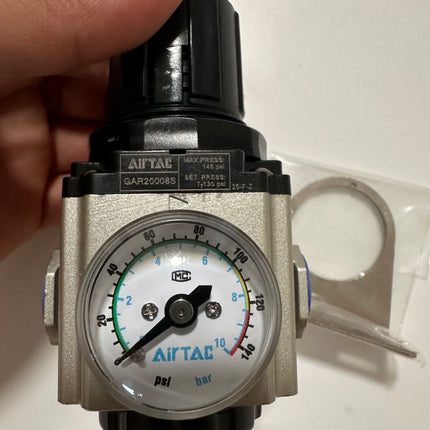 Airtac GAR200: Air Pressure Regulator - GAR20008ST