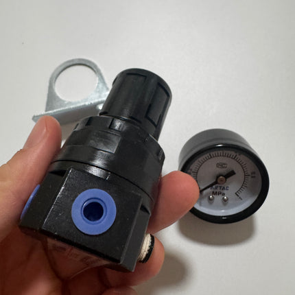 Airtac SR: Air Pressure Regulator - SR200061