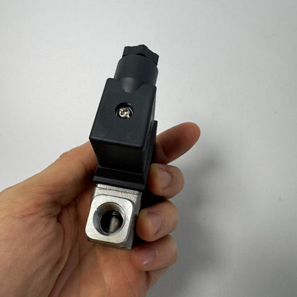 Airtac 2ST030-08: 2 Way Solenoid Valve - 2ST03008E