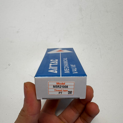 Airtac M5R210-08: Manual Valve. 5 Way - M5R21008