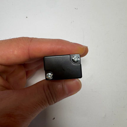 Airtac 4A110-06: Air Pilot Valve. 5 Way - 4A11006