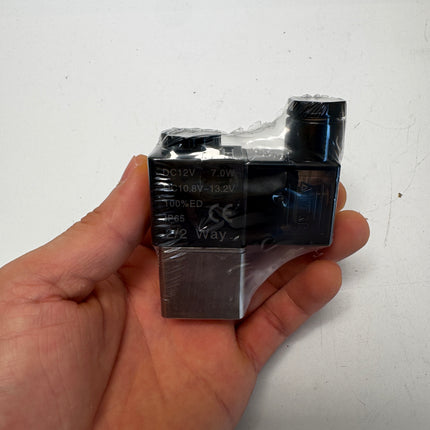 Airtac 2V025-08: 2 Way Solenoid Valve - 2V02508F