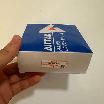Airtac 4HA230C-08: Hand Valve. Toggle Style - 4HA230C08G