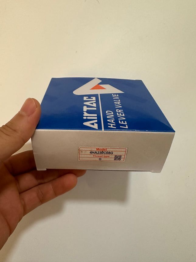 Airtac 4HA230C-08: Hand Valve. Toggle Style - 4HA230C08G