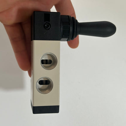 Airtac 4H330C-10: Hand Valve. Toggle Style - 4H330C10T