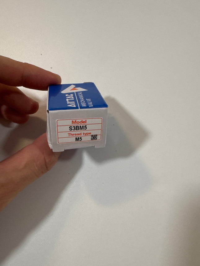 Airtac S3B-M5: Manual Valve. 3 Way - S3BM5