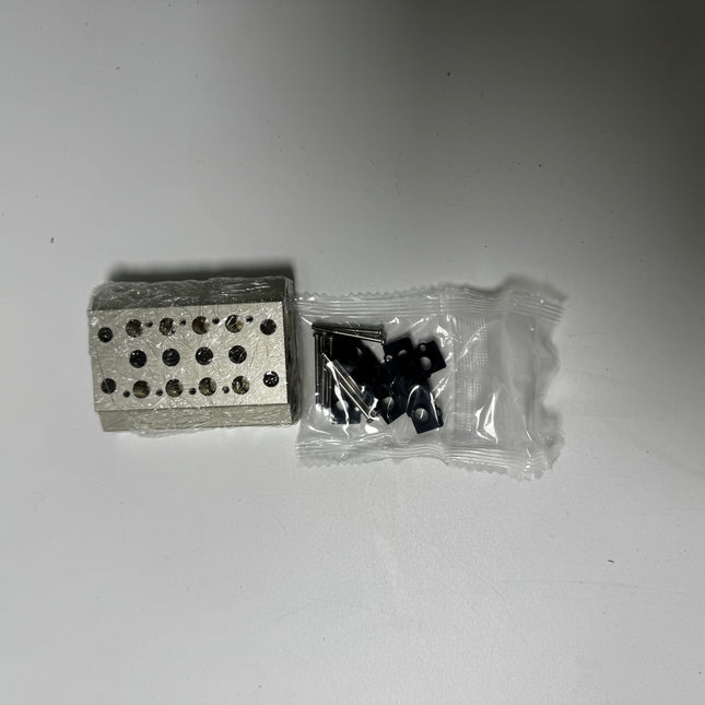 Airtac 7V0500M: Pneumatic Air Valve Manifold  - 7V0500M4FG