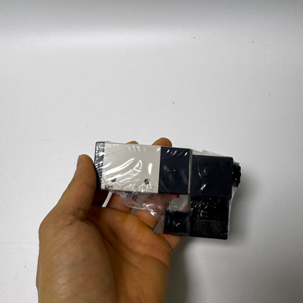 Airtac 3V210-08-NC: Solenoid valve(3/2 way) - 3V21008NCBT