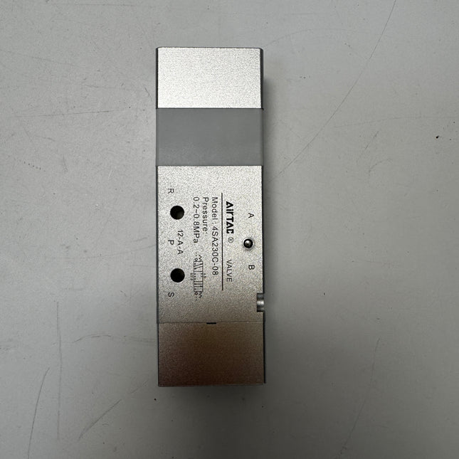 Airtac 5A230C-08: Air valve(5/2,5/3 way) - 5A230C08