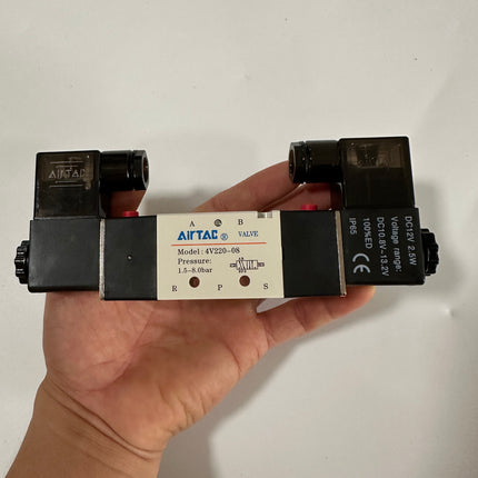 Airtac 4V220-08: Solenoid Air Valve - 4V22008FG