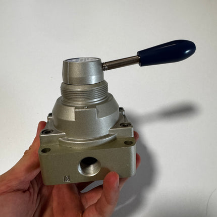 Airtac 4HV330-10: Hand Valve. Rotary Style - 4HV33010