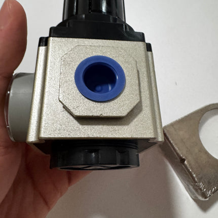 Airtac GAR300: Air Pressure Regulator - GAR30010SG