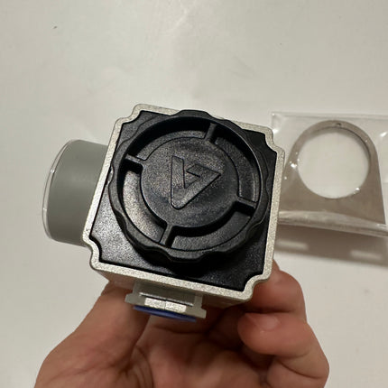 Airtac GAR200: Air Pressure Regulator - GAR20008ST