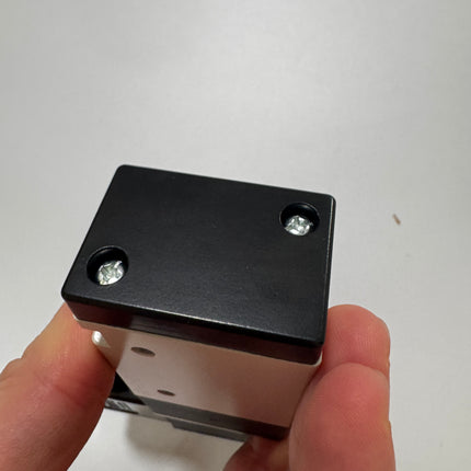 Airtac 3V310-08-NC : Solenoid valve(3/2 way) - 3V31008NCFT