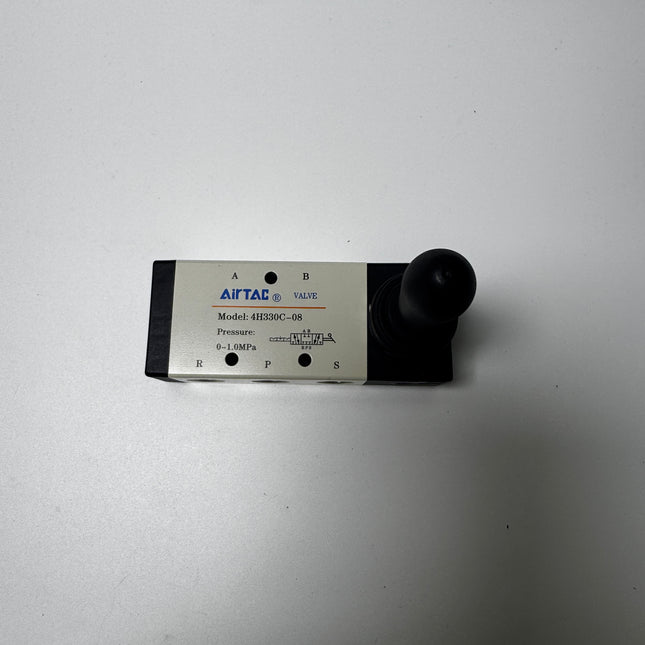 Airtac 4H330C-08: Hand Valve. Toggle Style - 4H330C08