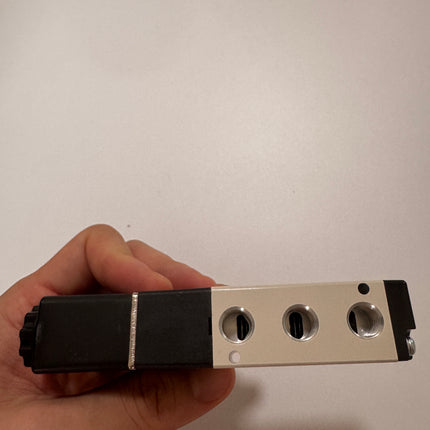 Airtac 4V210-06: Solenoid Air Valve - 4V21006B