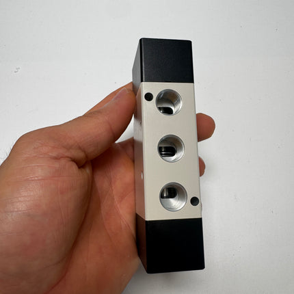 Airtac 4A320-08: Air Pilot Valve. 5 Way - 4A32008