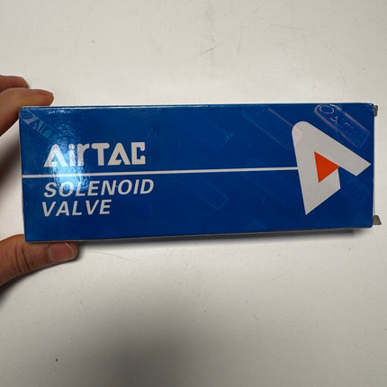 Airtac 4V230C-08: Solenoid Air Valve - 4V230C08AG