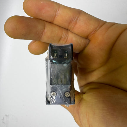 Airtac 7V220-08: Solenoid Air Valve  - 7V22008B050