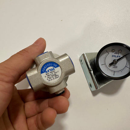 Airtac SDR200-08: Air Pressure Regulator  - SDR20008L3G