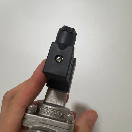 Airtac 2L150: 2 Way Solenoid Valve - 2L15015B