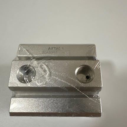 Airtac SDA: Compact Cylinder,Double Acting - SDA32X25