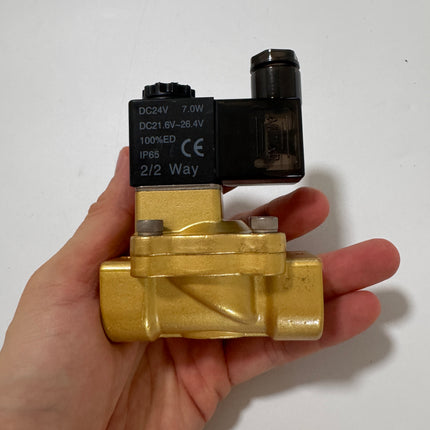 Airtac 2V130-15: 2 Way Solenoid Valve - 2V13015BT