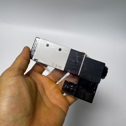 Airtac 4V210-06: Solenoid Air Valve - 4V21006E