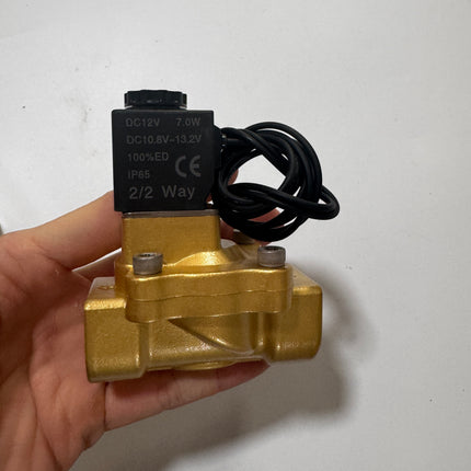 Airtac 2V130-15: 2 Way Solenoid Valve - 2V13015FIG
