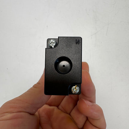 Airtac 4A230C-08: Air Pilot Valve. 5 Way - 4A230C08T