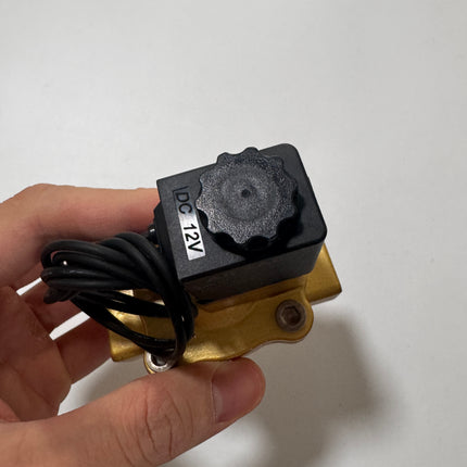 Airtac 2V130-15: 2 Way Solenoid Valve - 2V13015FIG