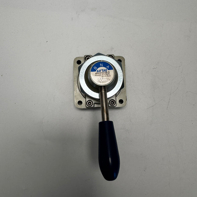 Airtac 4HV210-08: Hand Valve. Rotary Style - 4HV21008S