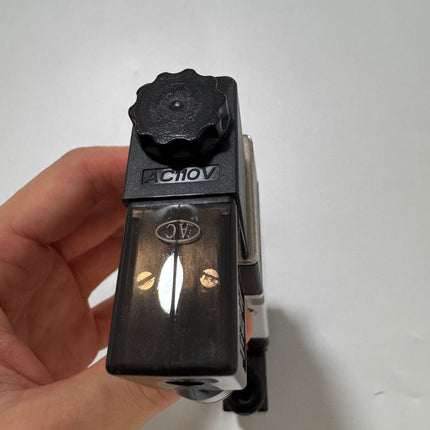 Airtac 4V320-10: Solenoid Air Valve - 4V32010C