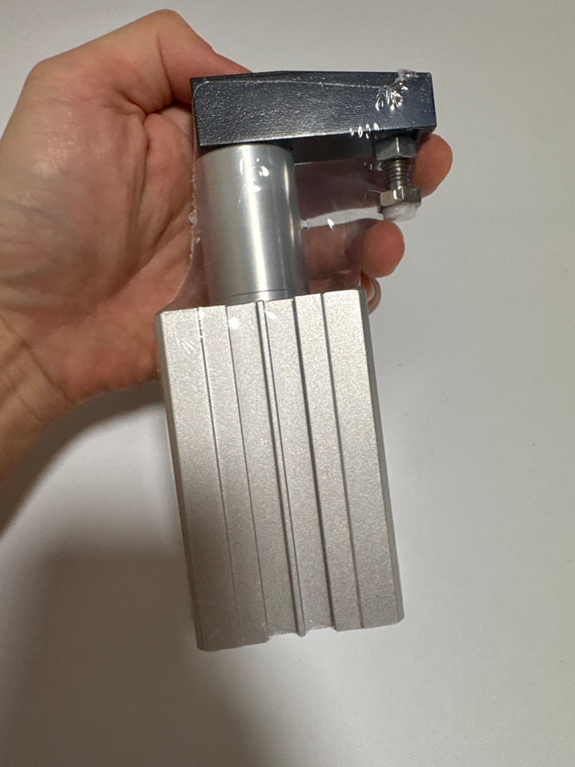 Airtac  QCK series: rotary clamping cylinder  - QCKL40X20S