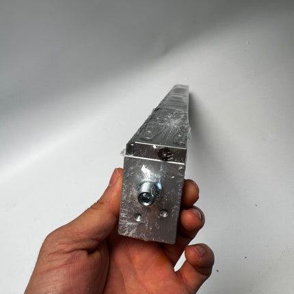 Airtac  RMH series: magnetically coupled rod-less cylinder  - RMH16X450S