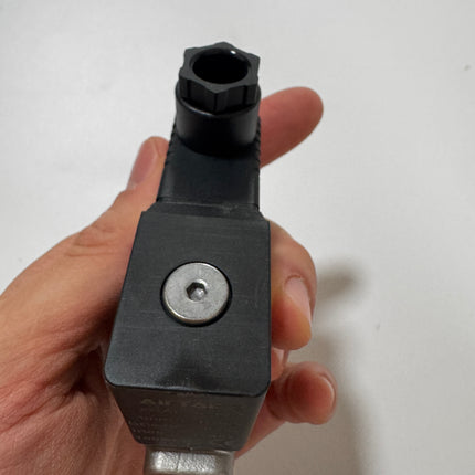 Airtac 2S030-08: 2 Way Solenoid Valve - 2S03008BG