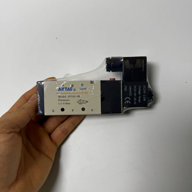 Airtac 4V310-08: Solenoid Air Valve - 4V31008BG